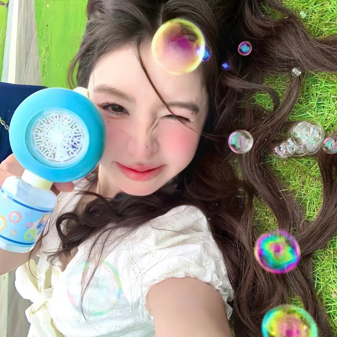 暗红